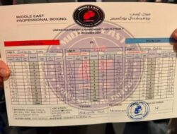 Frank Warren Kecam Kartu Skor, Oleksandr Usyk: Aku Rasa Dia Buta!