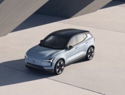 Volvo mulai produksi SUV listrik EX30 di Belgia